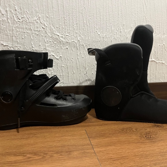 Powerslide Zoom Pro 100 skate boots only - Picture 4 of 15